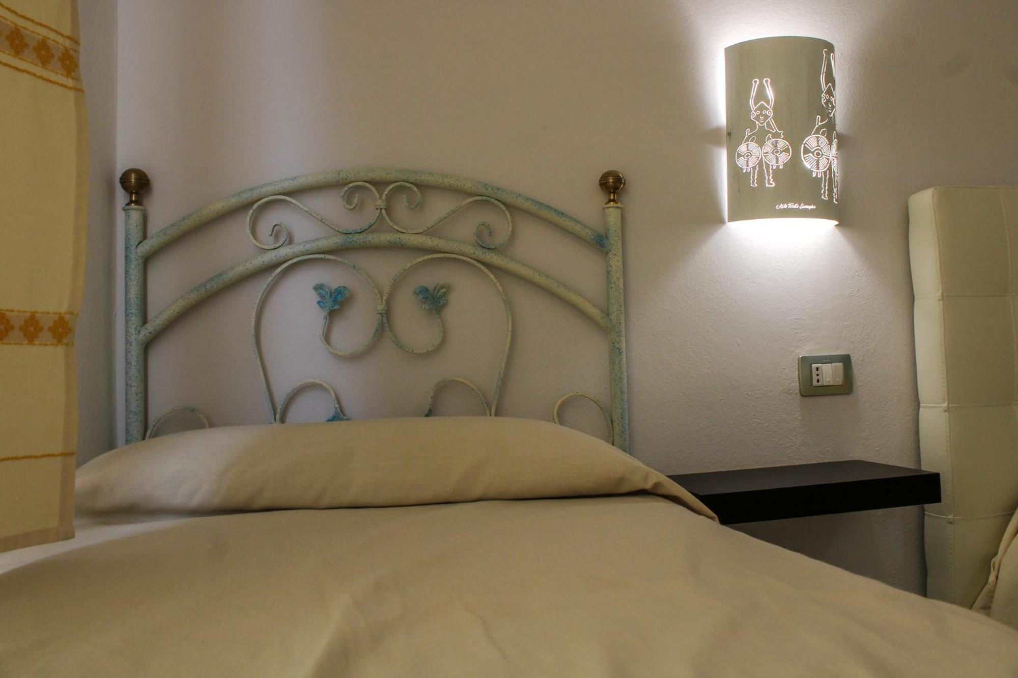 Bed and Breakfast L'Alga Càbras Esterno foto